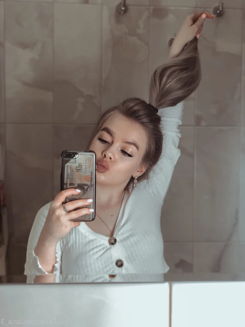 Aria🍓𝘾𝙃𝙀𝘾𝙆 𝘿𝙈𝙎😛 [ ariadorablex ] Onlyfans leaked photo 16074175 on Hotleaks.tv