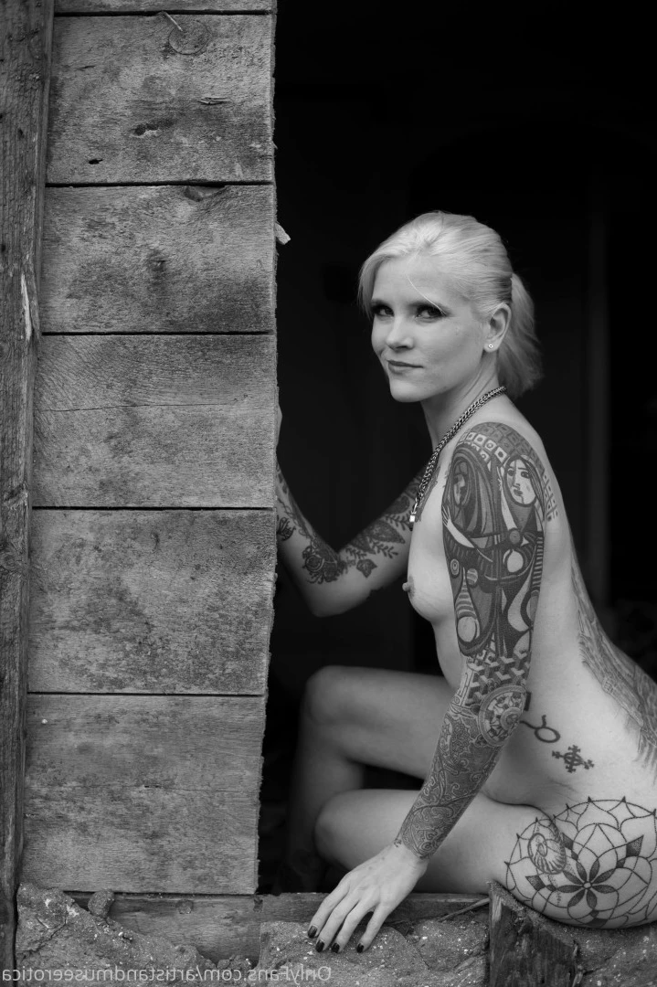 Artist &amp; Muse [ artistandmuseerotica ] Onlyfans leaked photo 9405799 on Hotleaks.tv