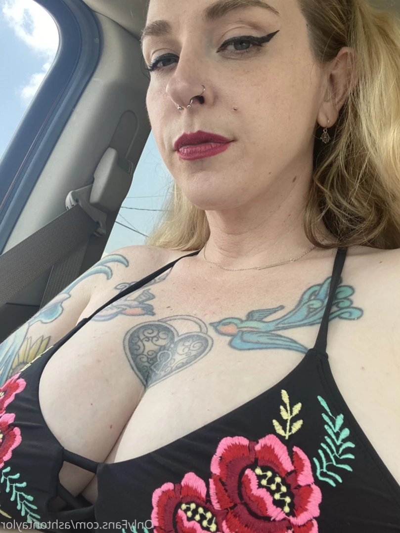 ashtontaylor Onlyfans leaked photo 12160801 on Hotleaks.tv