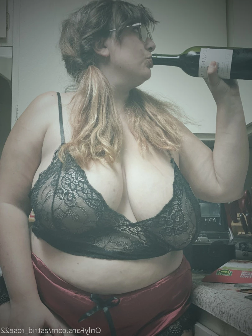 astrid_rose22 Onlyfans leaked photo 9846336 on Hotleaks.tv