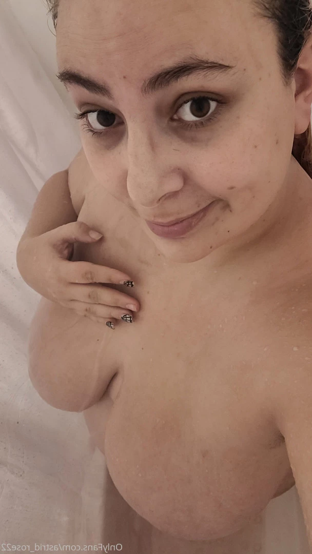 astrid_rose22 Onlyfans leaked photo 9848486 on Hotleaks.tv