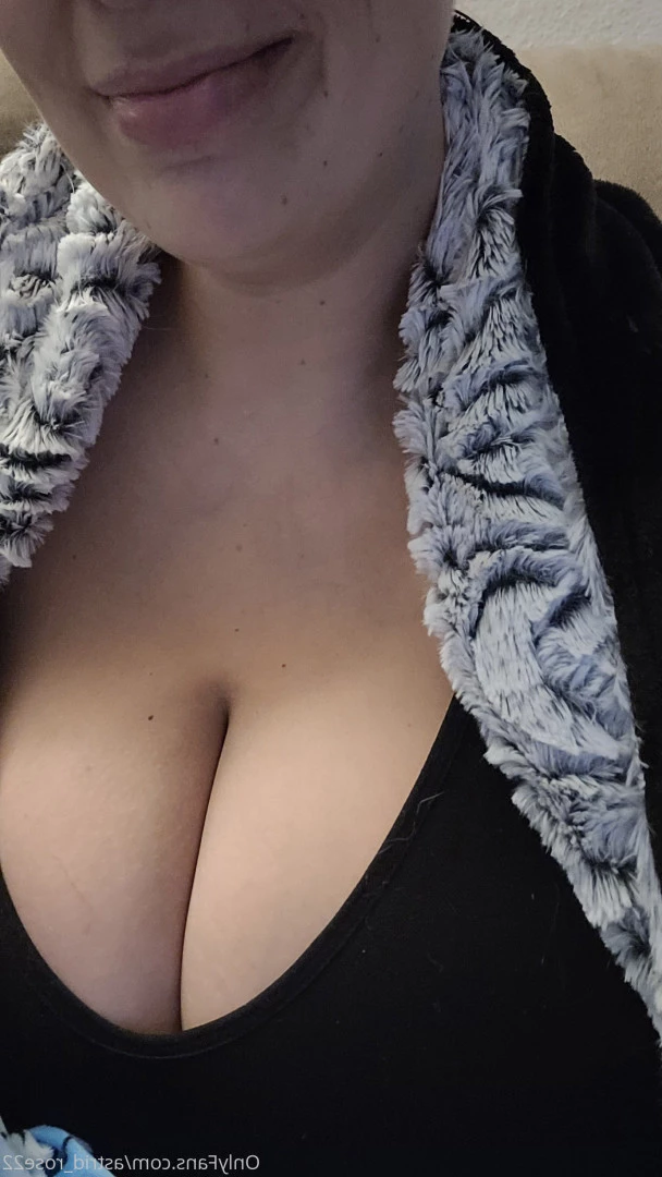 astrid_rose22 Onlyfans leaked photo 9849394 on Hotleaks.tv