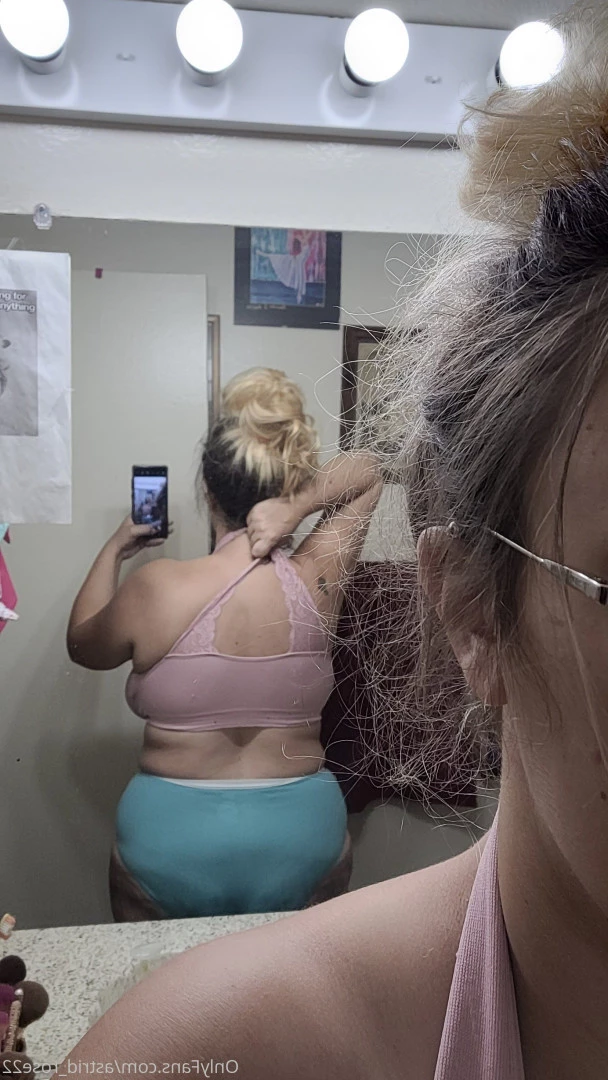 astrid_rose22 Onlyfans leaked photo 9849649 on Hotleaks.tv
