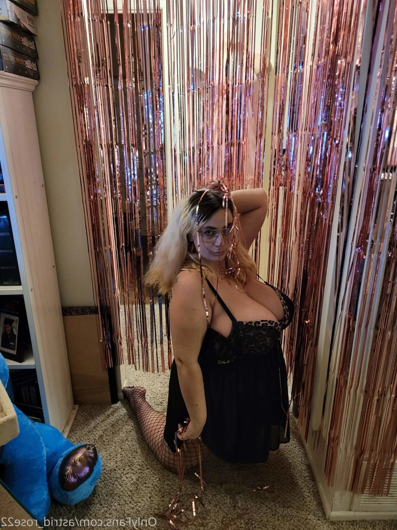 astrid_rose22 Onlyfans leaked photo 9849972 on Hotleaks.tv