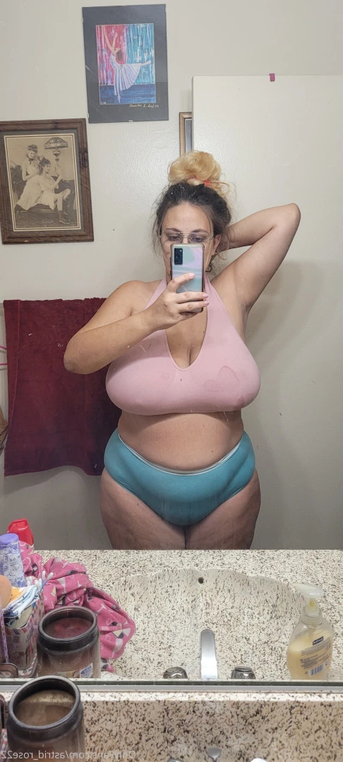astrid_rose22 Onlyfans leaked photo 9851752 on Hotleaks.tv