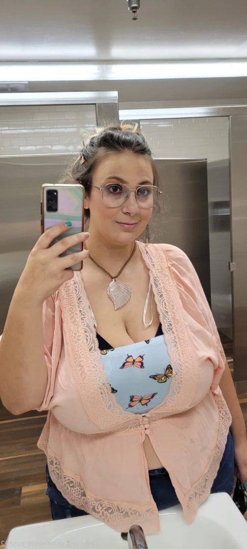 astrid_rose22 Onlyfans leaked photo 9852362 on Hotleaks.tv