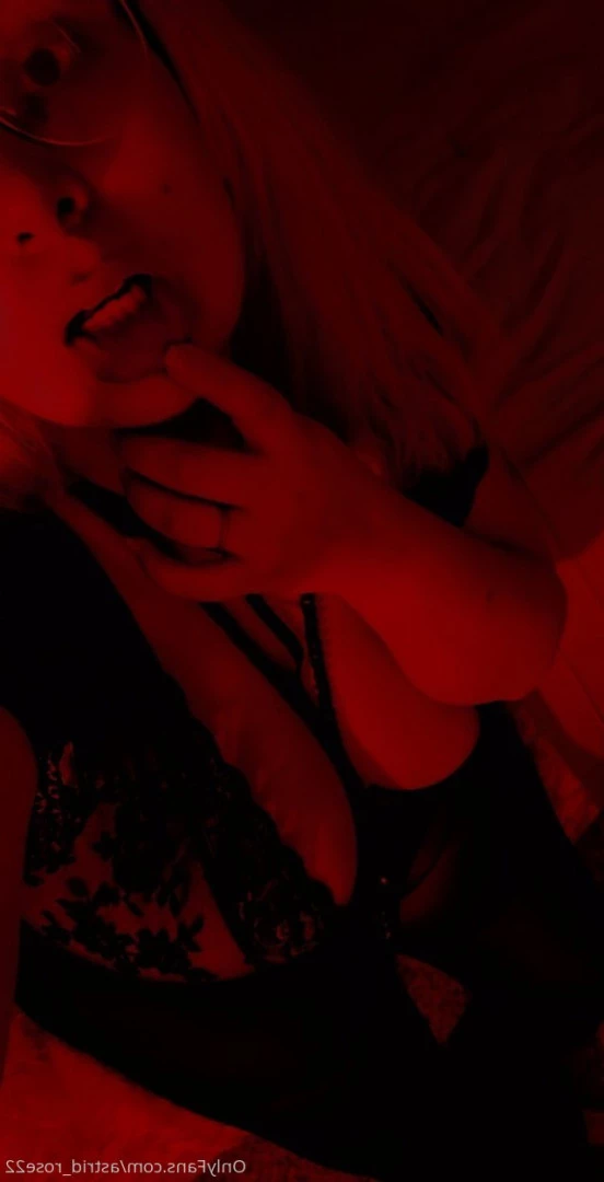 astrid_rose22 Onlyfans leaked photo 9852521 on Hotleaks.tv