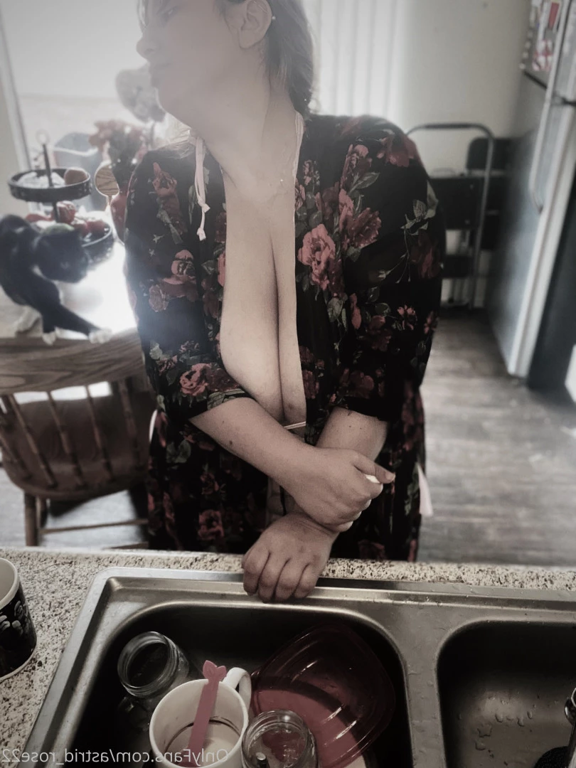 astrid_rose22 Onlyfans leaked photo 9854894 on Hotleaks.tv