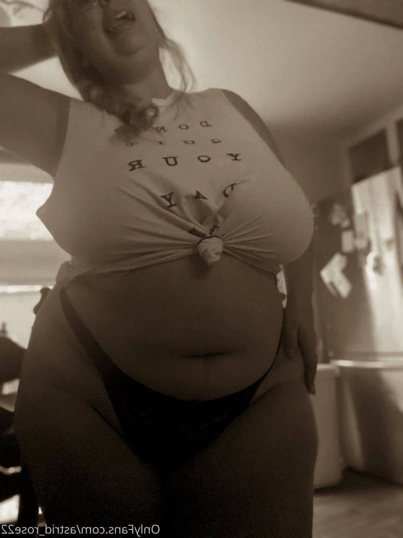 astrid_rose22 Onlyfans leaked photo 9854978 on Hotleaks.tv