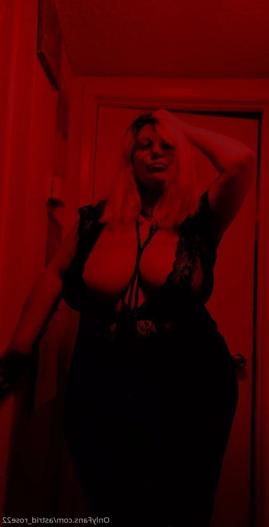 astrid_rose22 Onlyfans leaked photo 9857252 on Hotleaks.tv