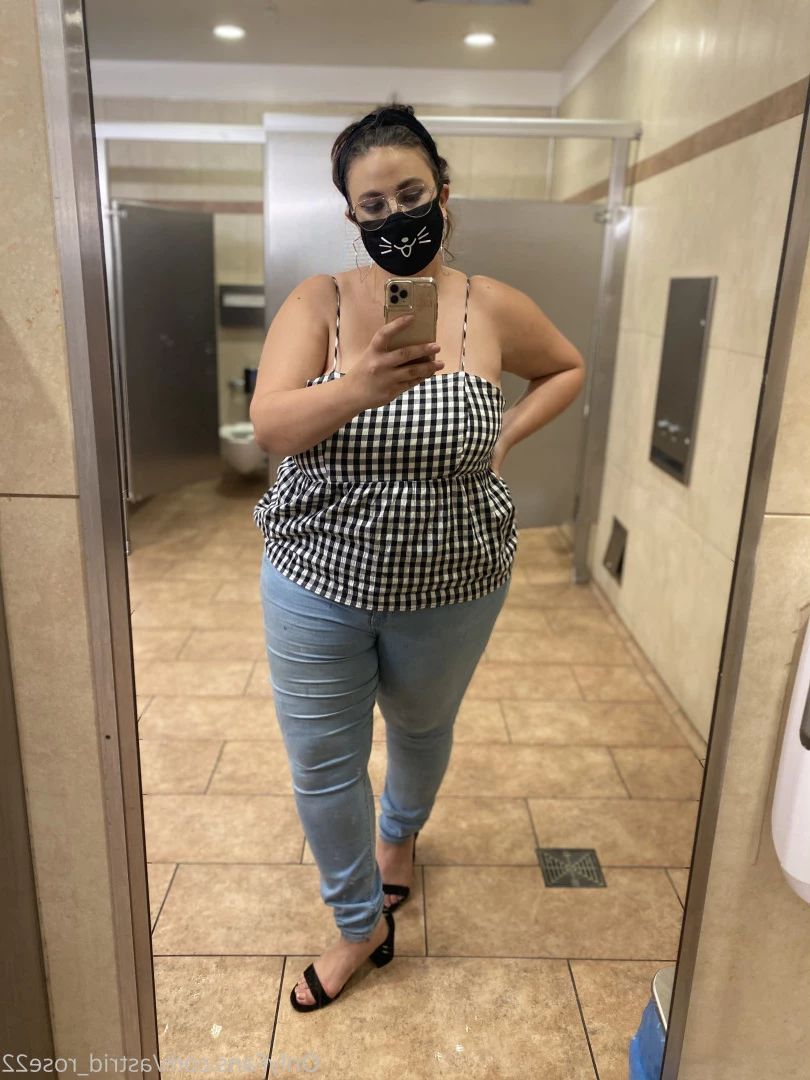 astrid_rose22 Onlyfans leaked photo 9858035 on Hotleaks.tv