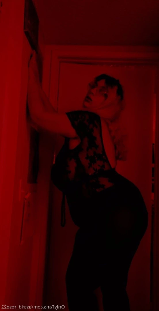 astrid_rose22 Onlyfans leaked photo 9858312 on Hotleaks.tv