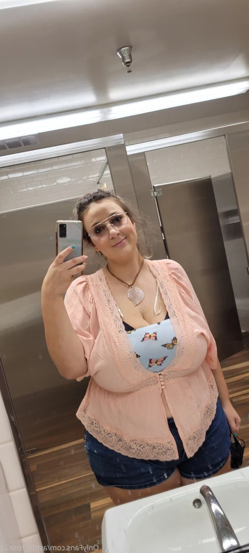 astrid_rose22 Onlyfans leaked photo 9859103 on Hotleaks.tv