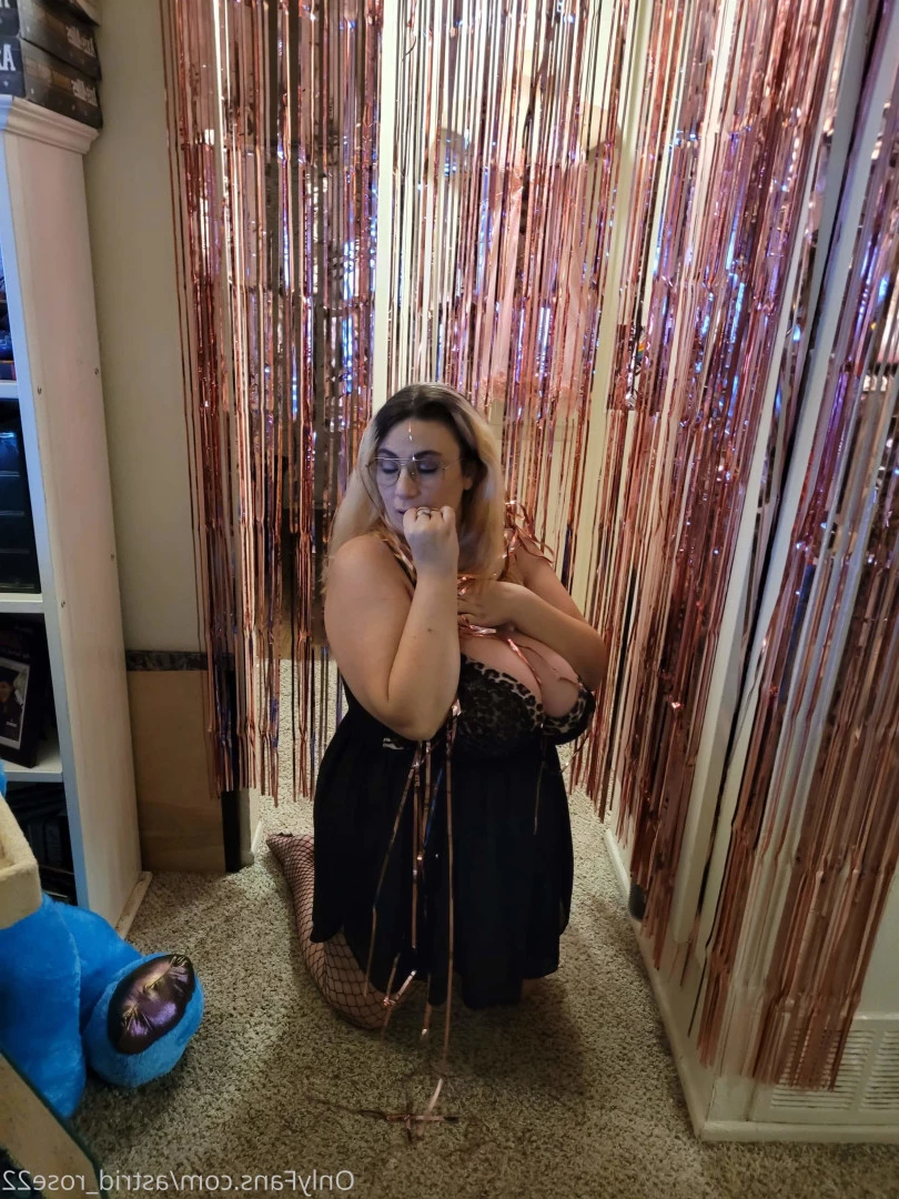 astrid_rose22 Onlyfans leaked photo 9860124 on Hotleaks.tv