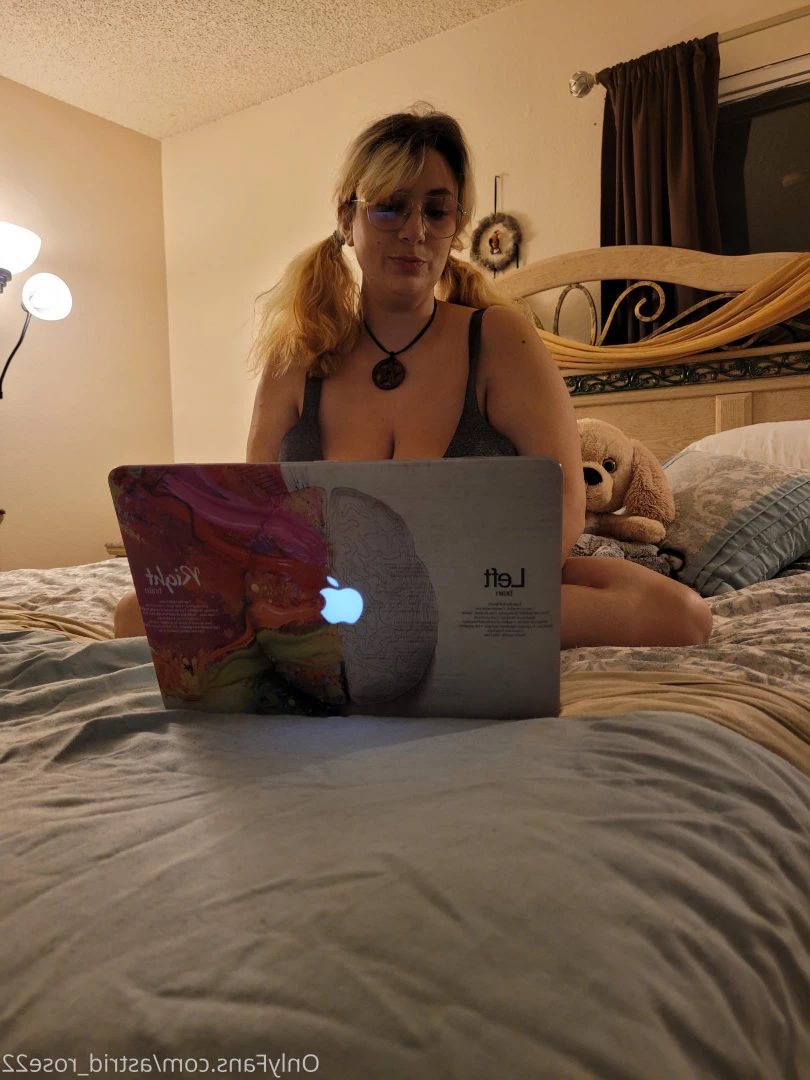 astrid_rose22 Onlyfans leaked photo 9860996 on Hotleaks.tv