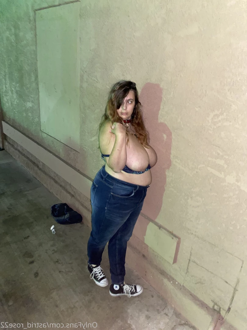 astrid_rose22 Onlyfans leaked photo 9861089 on Hotleaks.tv