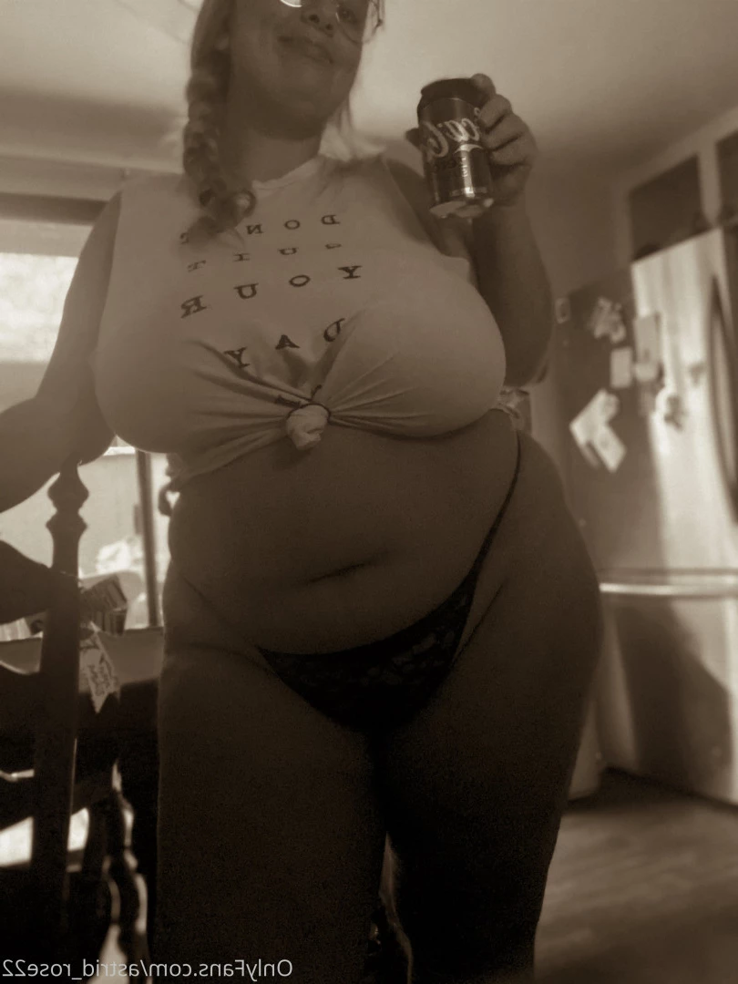 astrid_rose22 Onlyfans leaked photo 9861913 on Hotleaks.tv