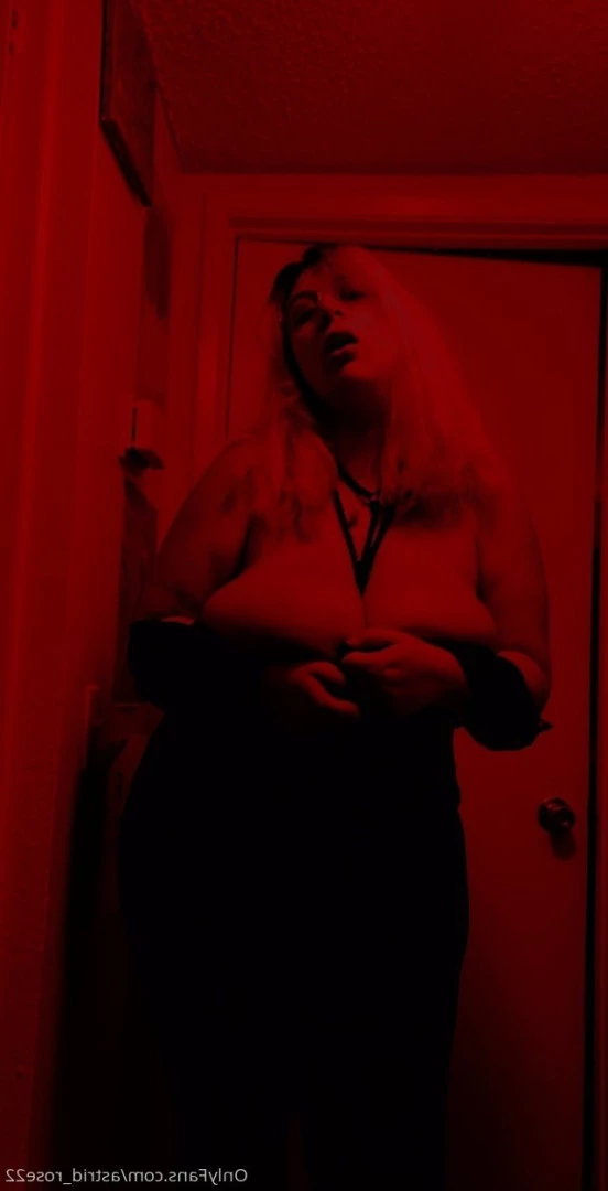 astrid_rose22 Onlyfans leaked photo 9862899 on Hotleaks.tv