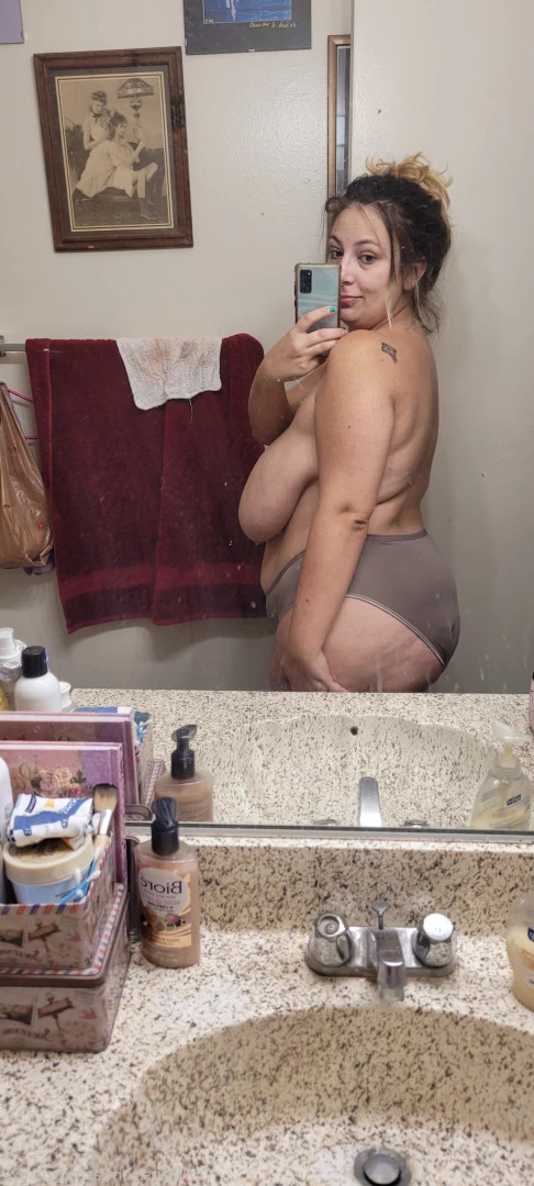 astrid_rose22 Onlyfans leaked photo 9865743 on Hotleaks.tv