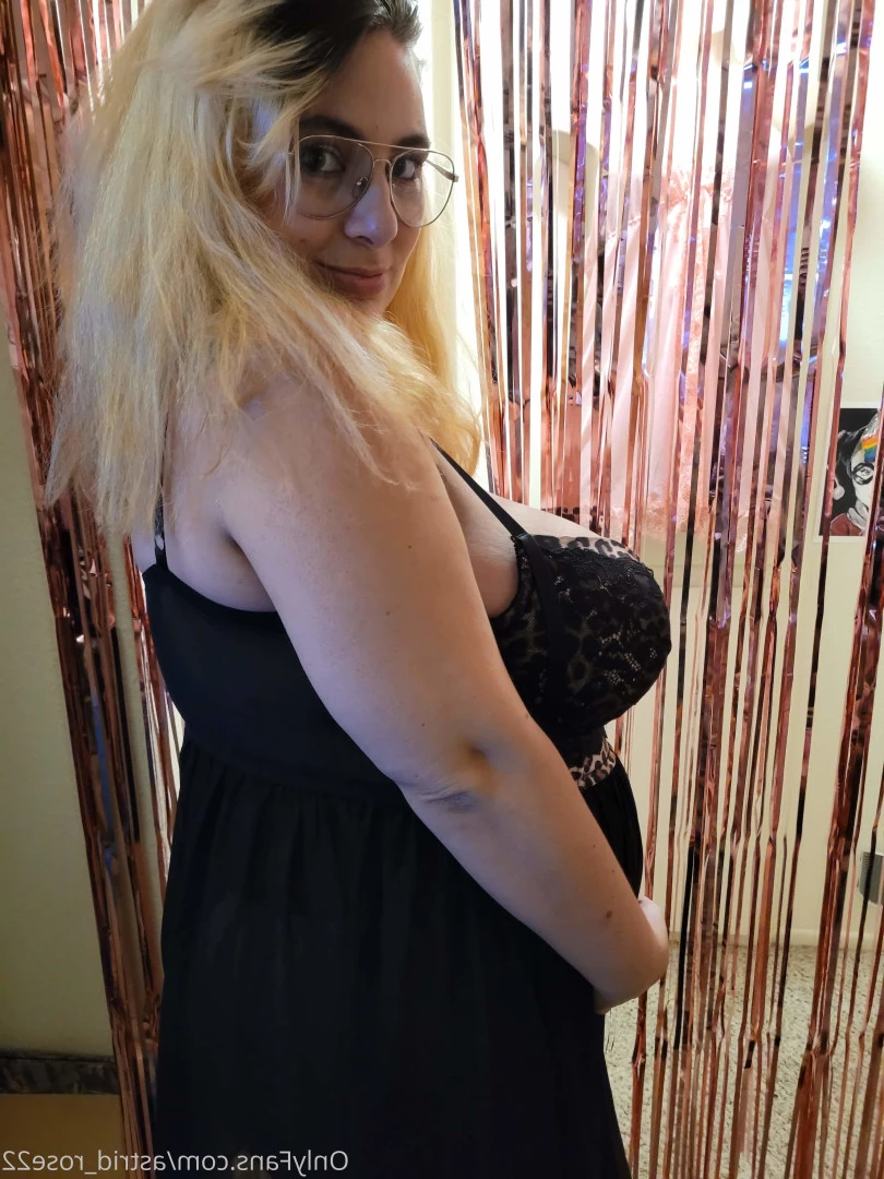 astrid_rose22 Onlyfans leaked photo 9866383 on Hotleaks.tv
