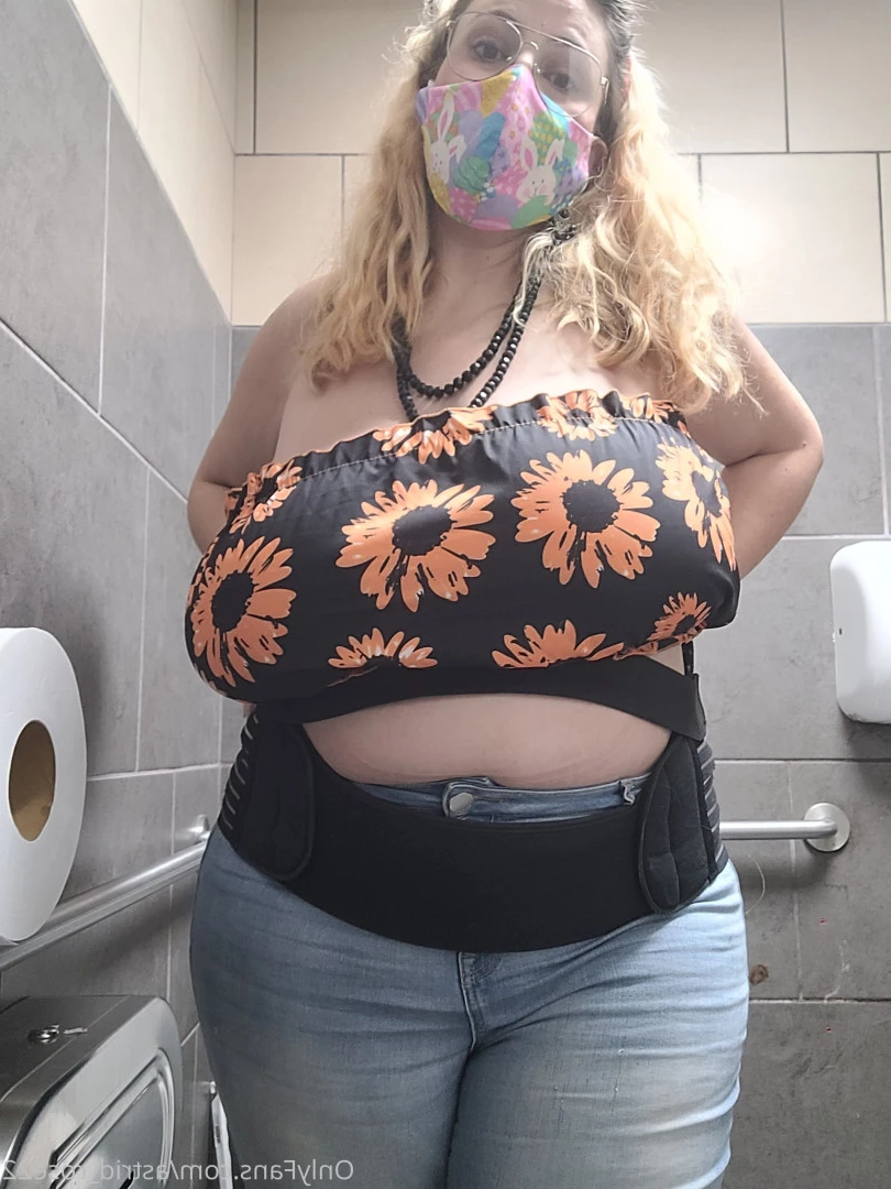 astrid_rose22 Onlyfans leaked photo 9869275 on Hotleaks.tv