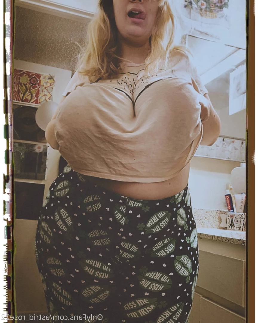 astrid_rose22 Onlyfans leaked photo 9869989 on Hotleaks.tv