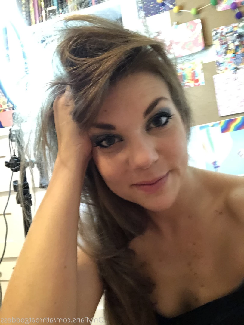 throatgoddess [ athroatgoddess ] Onlyfans leaked photo 9460474 on Hotleaks.tv