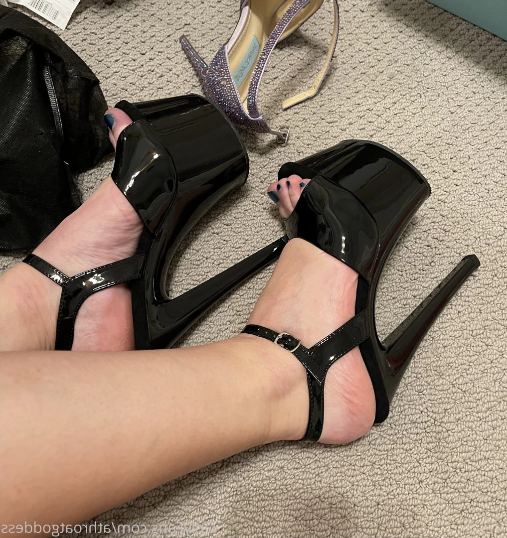 throatgoddess [ athroatgoddess ] Onlyfans leaked photo 9462921 on Hotleaks.tv
