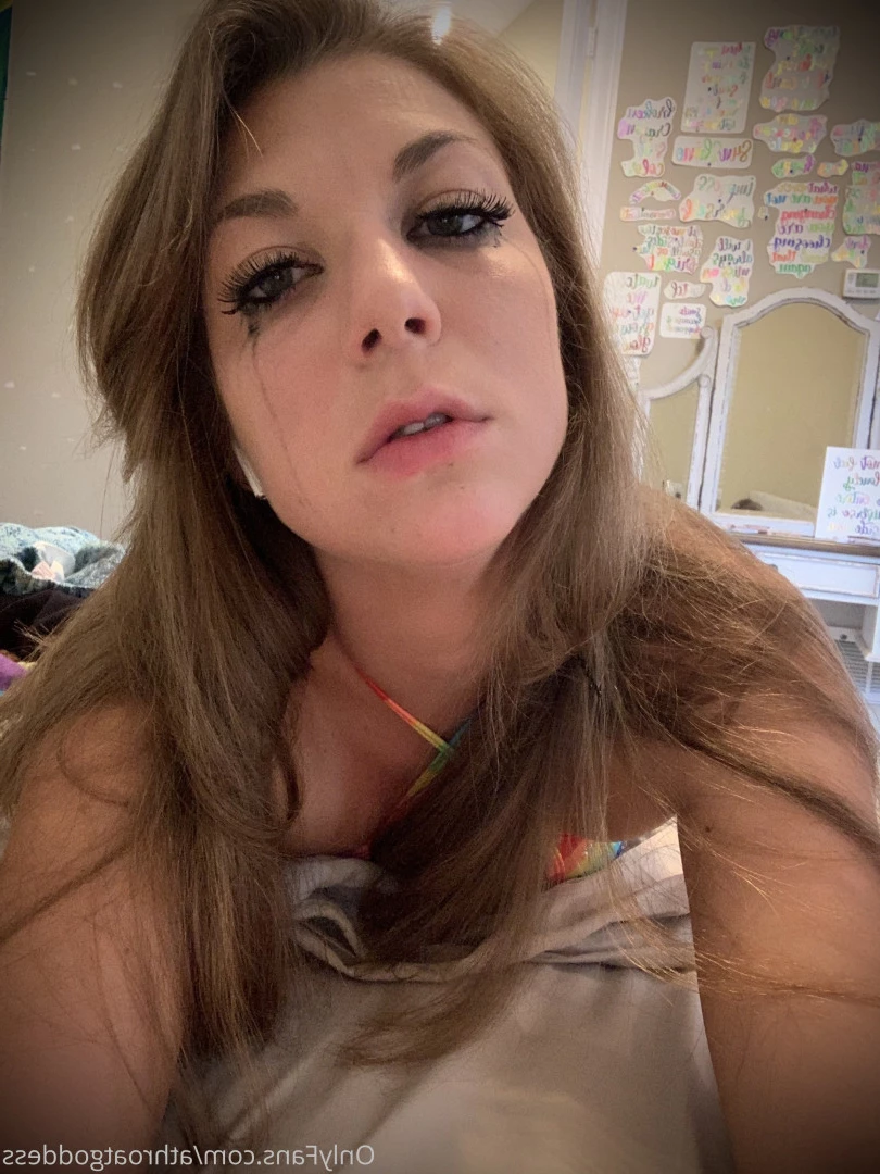 throatgoddess [ athroatgoddess ] Onlyfans leaked photo 9467623 on Hotleaks.tv