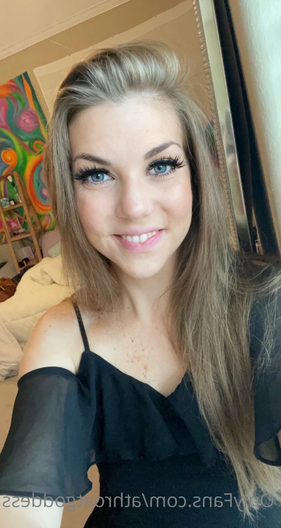throatgoddess [ athroatgoddess ] Onlyfans leaked photo 9468739 on Hotleaks.tv
