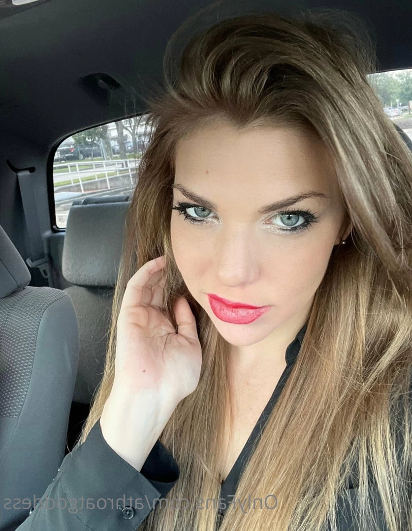 throatgoddess [ athroatgoddess ] Onlyfans leaked photo 9472826 on Hotleaks.tv
