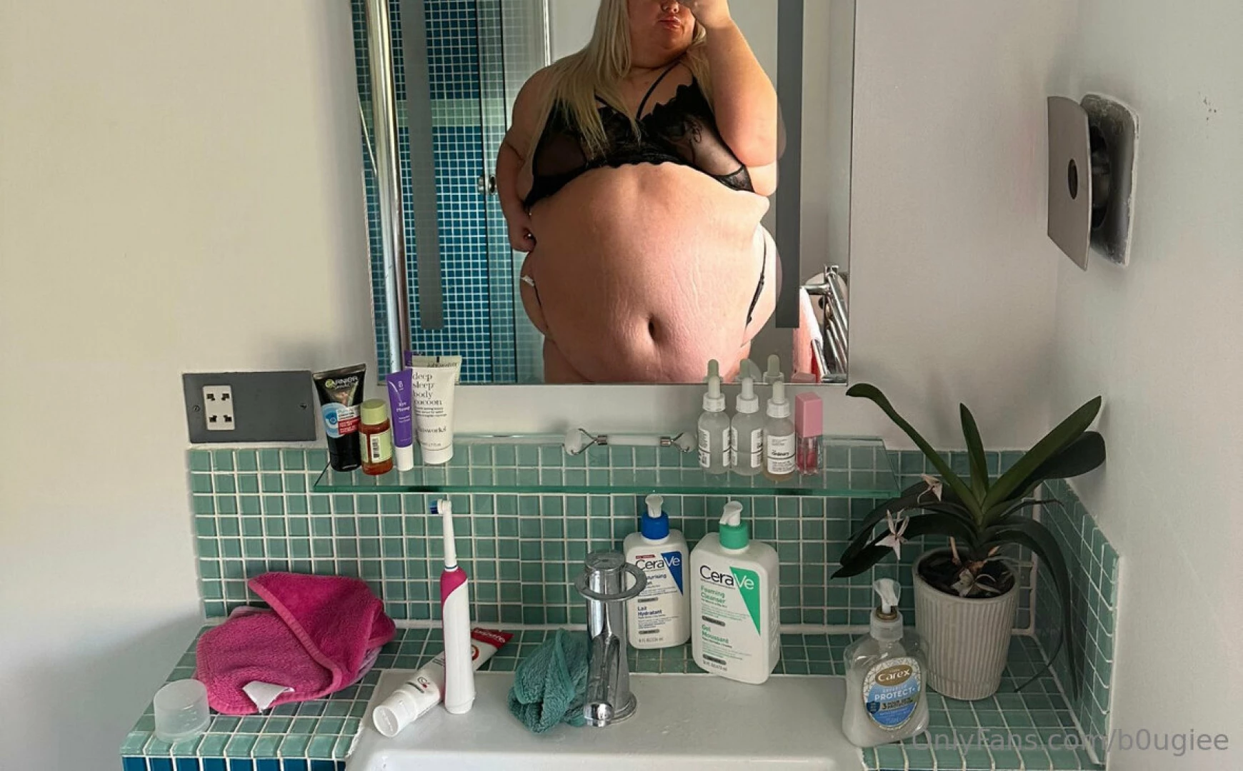 B0ugie [ b0ugiee ] Onlyfans leaked photo 18423792 on Hotleaks.tv