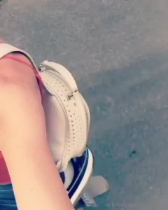 8453949