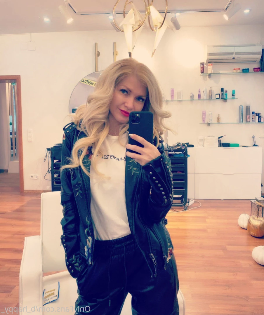 Andana [ b_happy_ ] Onlyfans leaked photo 11331480 on Hotleaks.tv