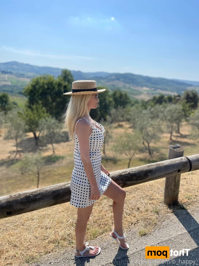 Andana [ b_happy_ ] Onlyfans leaked photo 11431353 on Hotleaks.tv