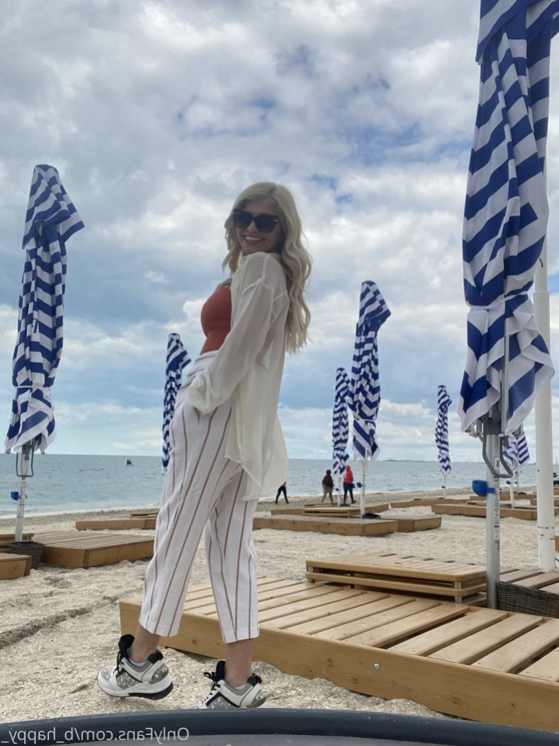 Andana [ b_happy_ ] Onlyfans leaked photo 11432367 on Hotleaks.tv