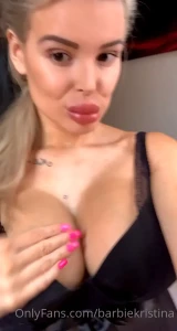 BARBIE DOLL🧑🏼‍🎄🎁 [ barbiekristina ] Onlyfans leaked video 8432058 on Hotleaks.tv