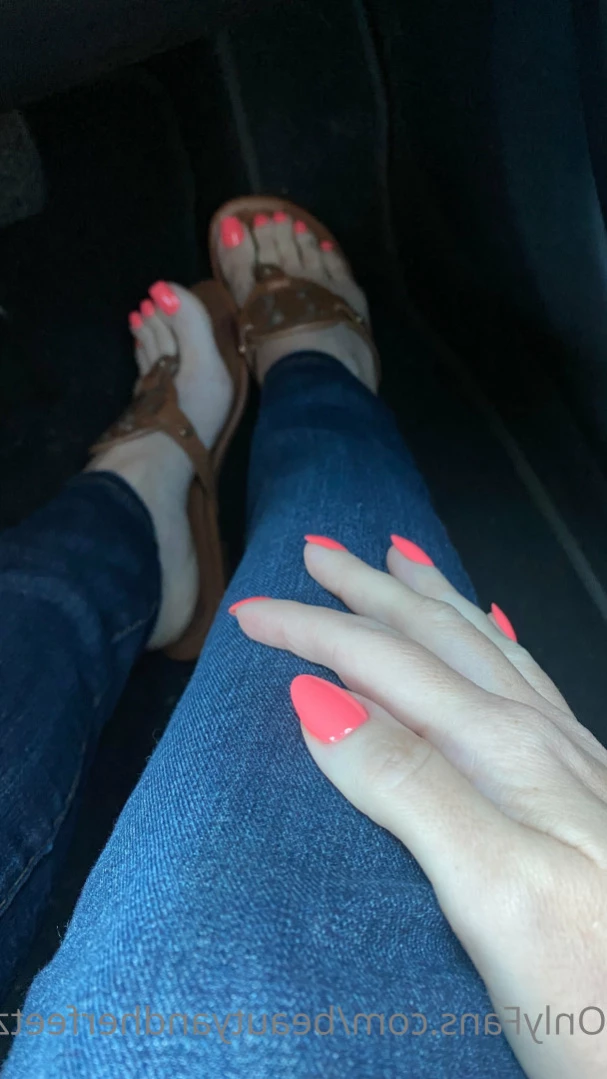 beautyandherfeetz Onlyfans leaked photo 10955414 on Hotleaks.tv