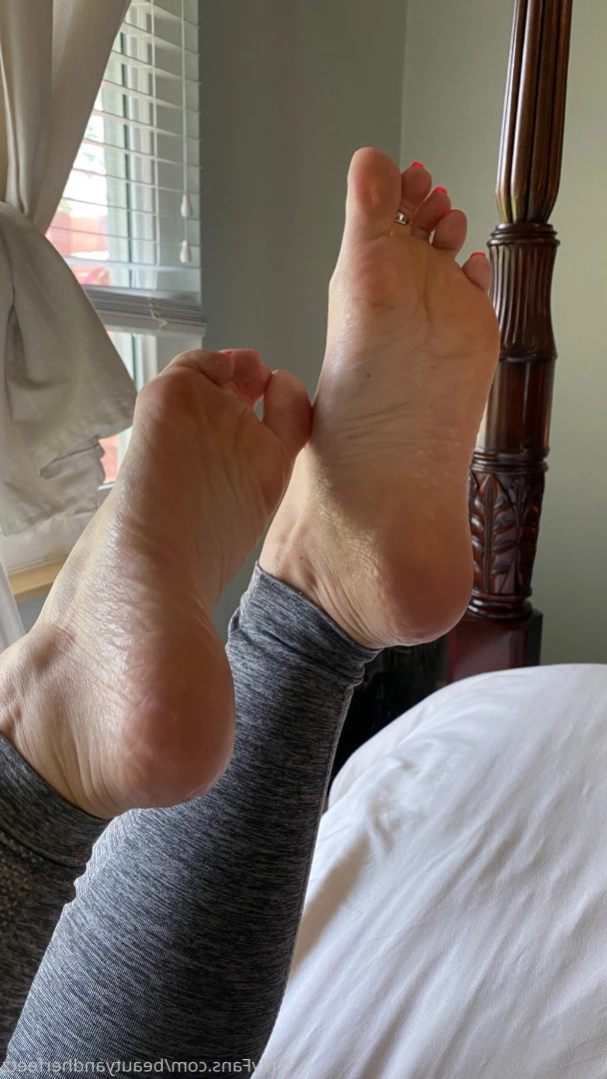beautyandherfeetz Onlyfans leaked photo 14168442 on Hotleaks.tv