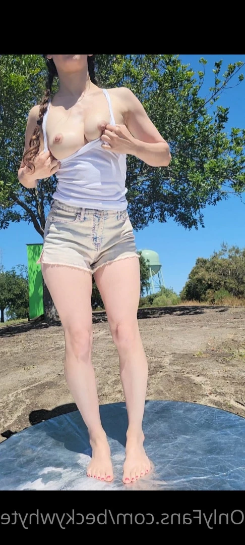 BeckyWhyte [ beckywhyte15 ] Onlyfans leaked photo 11633909 on Hotleaks.tv