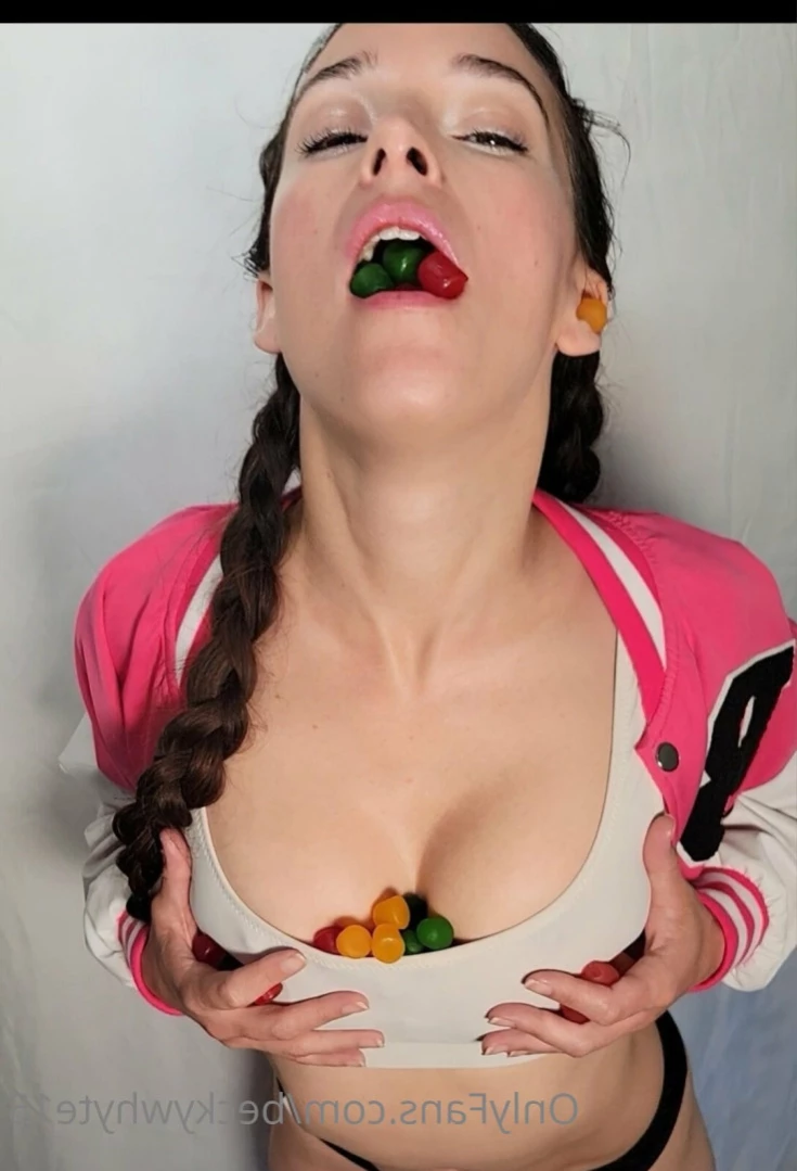 BeckyWhyte [ beckywhyte15 ] Onlyfans leaked photo 12132624 on Hotleaks.tv
