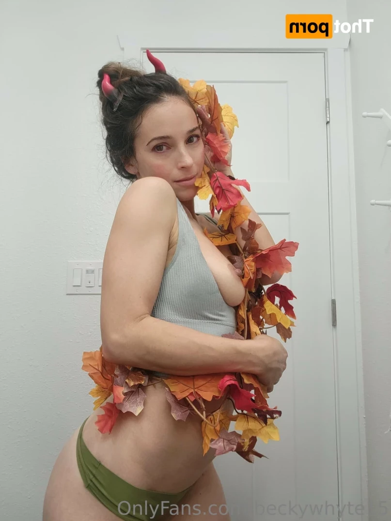 BeckyWhyte [ beckywhyte15 ] Onlyfans leaked photo 13141959 on Hotleaks.tv