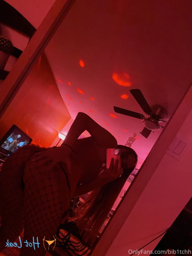 jules🌈 [ bib1tchh ] Onlyfans leaked photo 15012522 on Hotleaks.tv