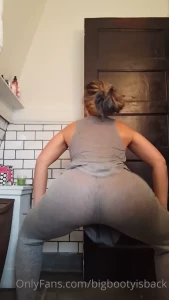 Savannah Fox [ savannahfoxxx ] Onlyfans leaked video 8415965 on Hotleaks.tv