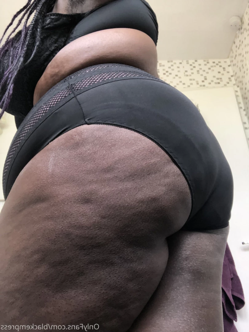 Black Empress [ blackempress ] Onlyfans leaked photo 14985365 on Hotleaks.tv