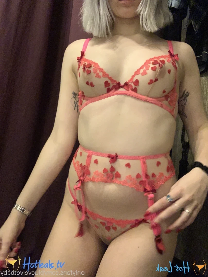 blue [ bluevelvetbaby ] Onlyfans leaked photo 10853096 on Hotleaks.tv