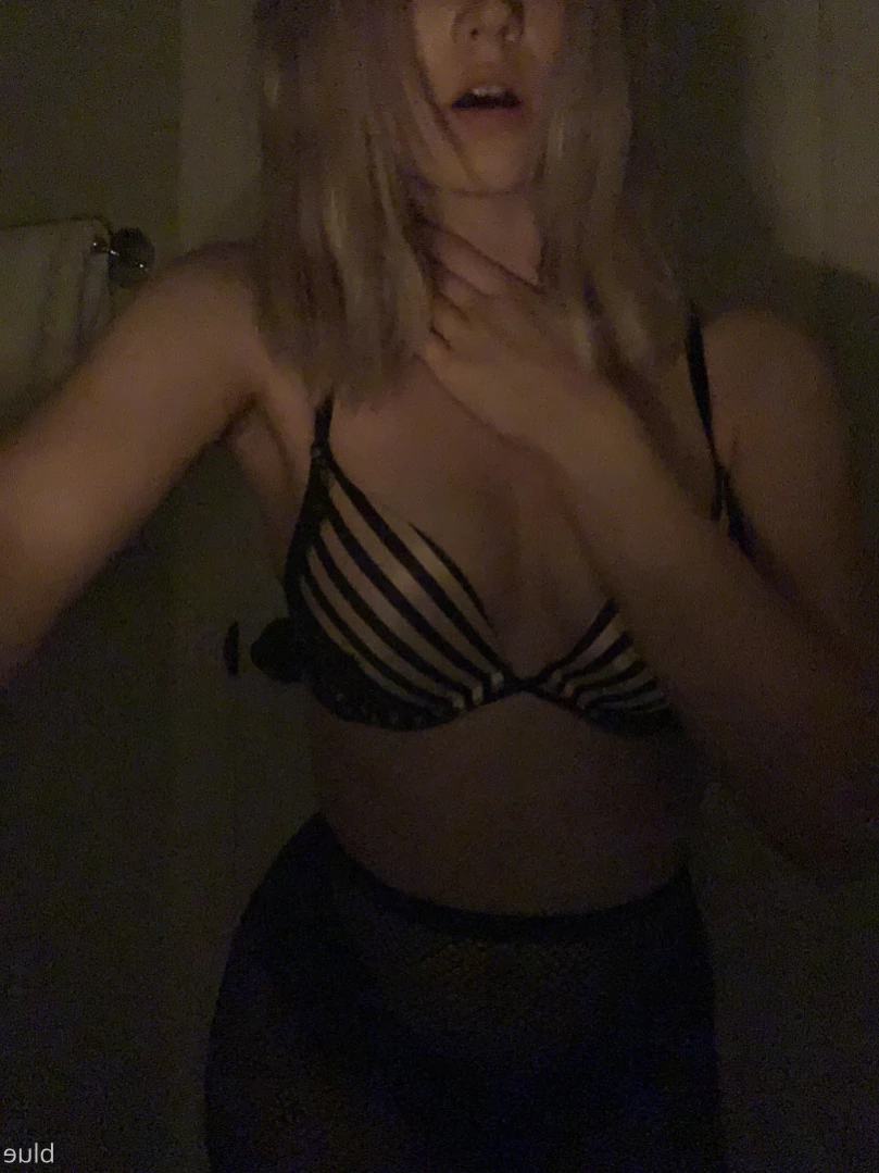 blue [ bluevelvetbaby ] Onlyfans leaked photo 16092507 on Hotleaks.tv