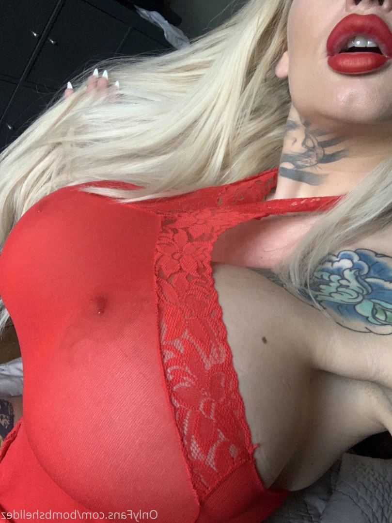 Busty Babe Dez [ bombshelldez ] Onlyfans leaked photo 10948783 on Hotleaks.tv