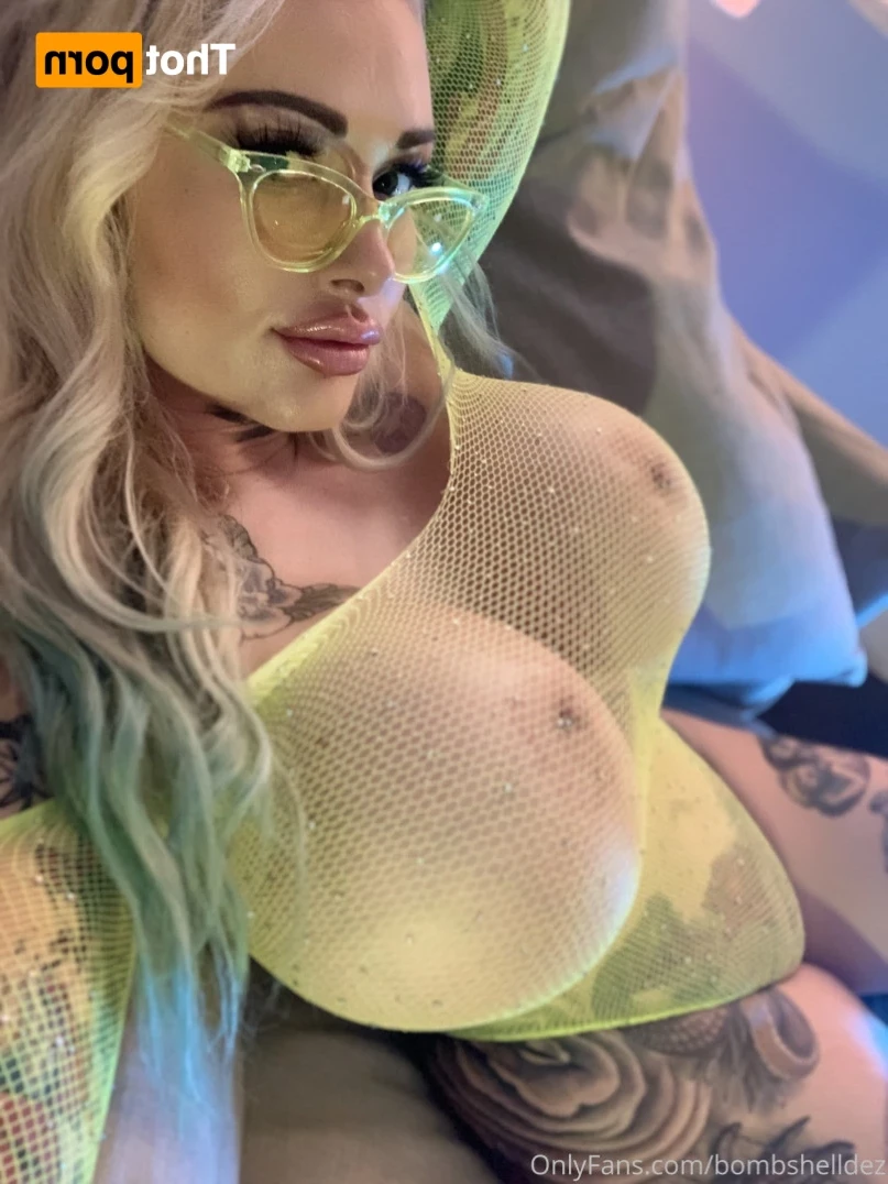 Busty Babe Dez [ bombshelldez ] Onlyfans leaked photo 11577709 on Hotleaks.tv