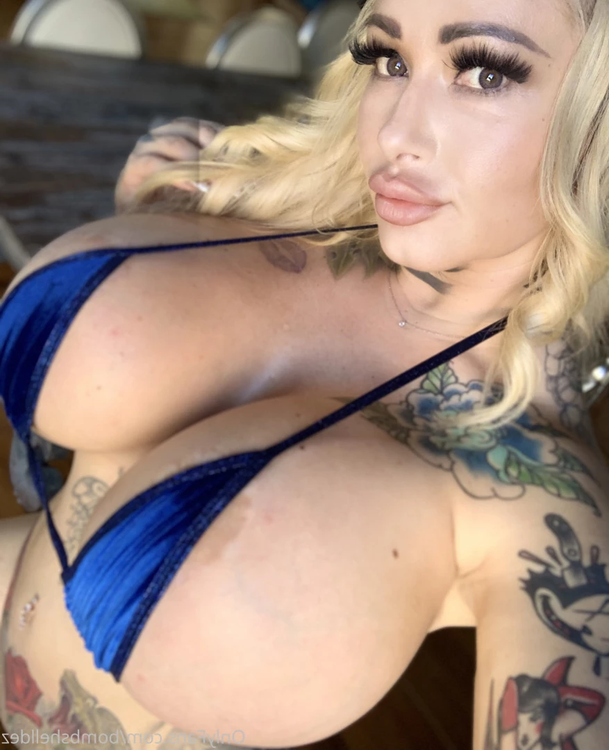 Busty Babe Dez [ bombshelldez ] Onlyfans leaked photo 15076563 on Hotleaks.tv